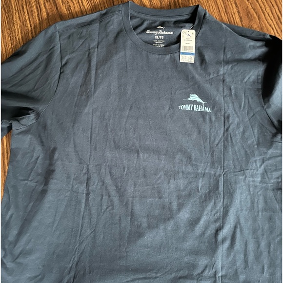 NWT Tommy bahama men’s logo tee size xl - Picture 2 of 2